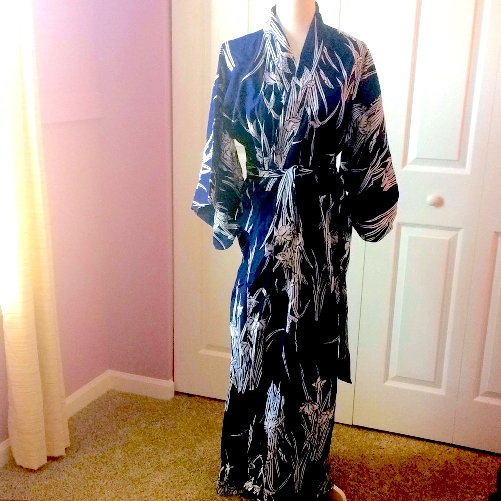 NWOT authentic Japanese robe 👘. 💯 % cotton